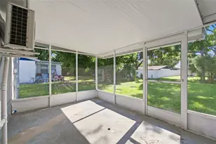 11011 Pickering Ln, Port Richey, FL 34668 - Photo 29