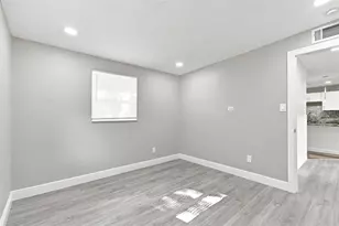11011 Pickering Ln, Port Richey, FL 34668 - Photo 17