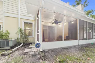 11239 Cedar Hollow Ln, Tampa, FL 33618 - Photo 43