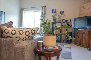 307 Carriage Oak Pl, Seffner, FL 33584 - Photo 35