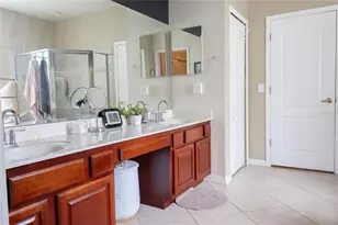 307 Carriage Oak Pl, Seffner, FL 33584 - Photo 29