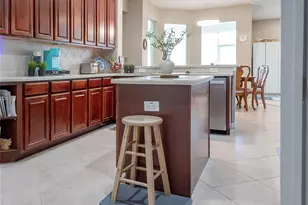 307 Carriage Oak Pl, Seffner, FL 33584 - Photo 15