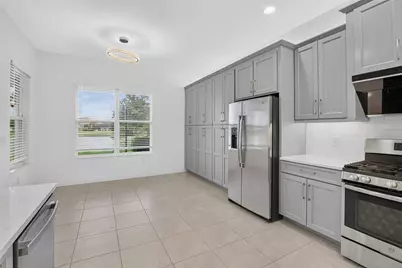 31142 Lindentree Drive, Wesley Chapel, FL 33543 - Photo 15