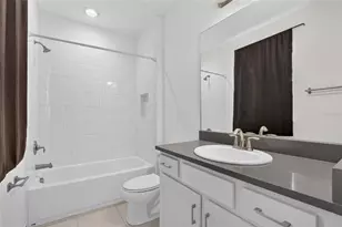 31142 Lindentree Dr, Wesley Chapel, FL 33543 - Photo 19