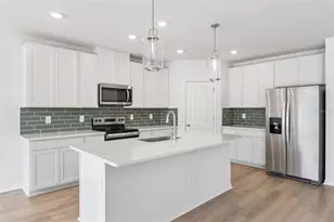 14152 Harvest Pnes Ln, Hudson, FL 34669 - Photo 11