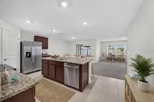 1102 Coastal Hammock Ave, Ruskin, FL 33570 - Photo 9