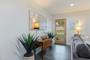 200 Park St N, Saint Petersburg, FL 33710 - Photo 13