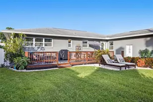 200 Park St N, Saint Petersburg, FL 33710 - Photo 41
