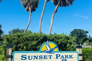 200 Park St N, Saint Petersburg, FL 33710 - Photo 9
