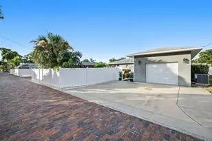 200 Park St N, Saint Petersburg, FL 33710 - Photo 37