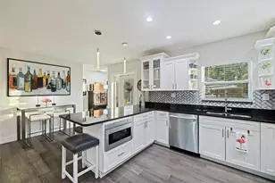 200 Park St N, Saint Petersburg, FL 33710 - Photo 13