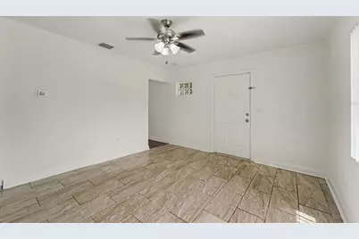 9310 N Highland Avenue, Tampa, FL 33612 - Photo 5