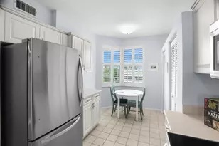 7984 Sailboat Key Blvd S, Saint Petersburg, FL 33707 - Photo 17