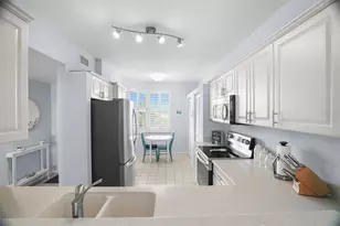7984 Sailboat Key Blvd S, Saint Petersburg, FL 33707 - Photo 19