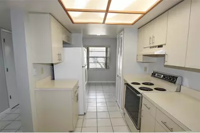 3203 Landmark Drive #2202, Clearwater, FL 33761 - Photo 9