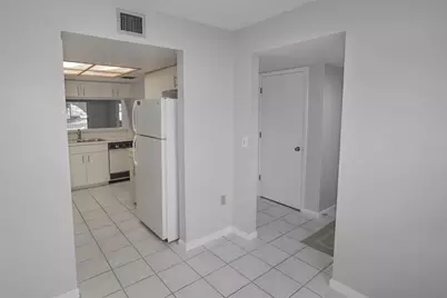 3203 Landmark Drive #2202, Clearwater, FL 33761 - Photo 7