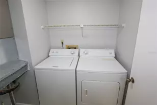 3203 Landmark Dr, Clearwater, FL 33761 - Photo 15