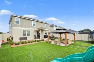 29250 Kinsington Ct, Wesley Chapel, FL 33544 - Photo 5