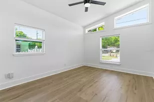 3916 Iowa Ave W, Tampa, FL 33616 - Photo 13