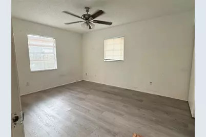 10406 N Central Avenue, Tampa, FL 33612 - Photo 9