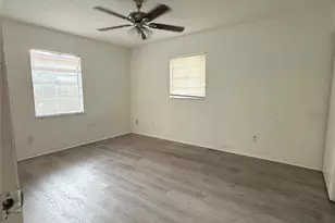 10406 N Central Ave, Tampa, FL 33612 - Photo 9