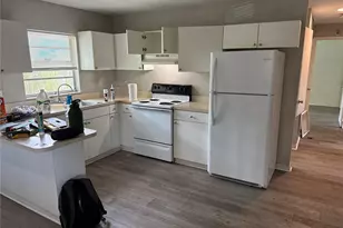 10406 N Central Ave, Tampa, FL 33612 - Photo 7
