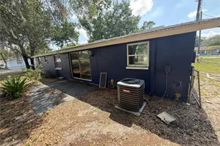 10015 Prevatt St, Gibsonton, FL 33534 - Photo 13