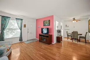 180 Sky Loch Dr W, Dunedin, FL 34698 - Photo 7