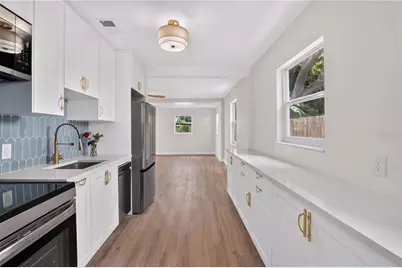 2960 Emerson Avenue S, Saint Petersburg, FL 33712 - Photo 9
