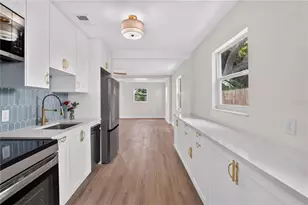 2960 Emerson Ave S, Saint Petersburg, FL 33712 - Photo 9