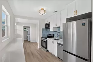 2960 Emerson Ave S, Saint Petersburg, FL 33712 - Photo 7