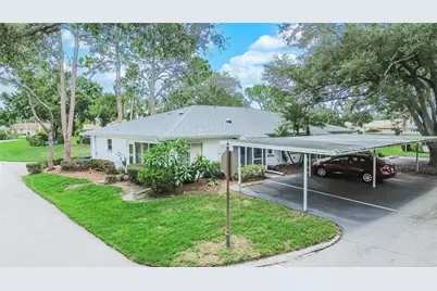 2202 Horsham Place, Sun City Center, FL 33573 - Photo 5