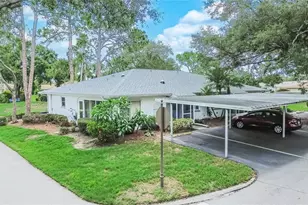 2202 Horsham Pl, Sun City Center, FL 33573 - Photo 5