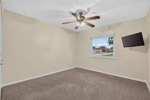 2202 Horsham Pl, Sun City Center, FL 33573 - Photo 31