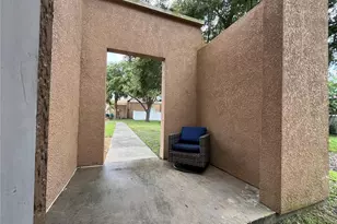4326 Tyler Cir N, Saint Petersburg, FL 33709 - Photo 7