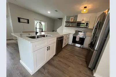 4326 Tyler Circle N, Saint Petersburg, FL 33709 - Photo 25