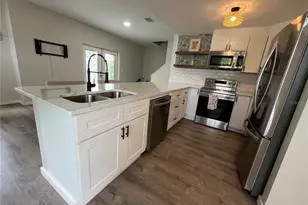 4326 Tyler Cir N, Saint Petersburg, FL 33709 - Photo 25