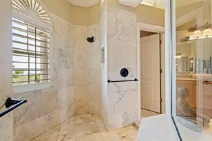 4631 Harborpointe Dr, Port Richey, FL 34668 - Photo 23