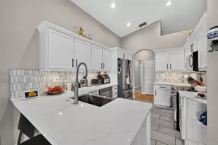 1747 Wood Brook St, Tarpon Springs, FL 34689 - Photo 11