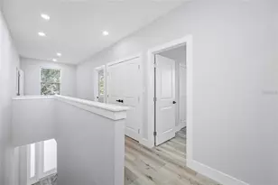1039 53rd Ave N, Saint Petersburg, FL 33703 - Photo 9