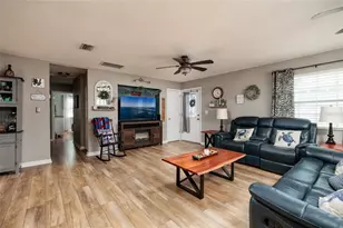 1220 56th Ave N, Saint Petersburg, FL 33703 - Photo 11