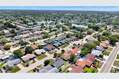 8241 Winthrop Drive, Port Richey, FL 34668 - Photo 25