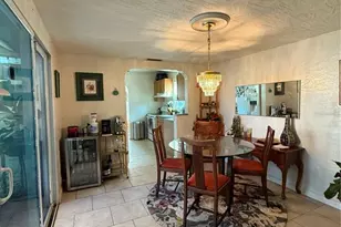 145 NE Lincoln Cir N, Saint Petersburg, FL 33702 - Photo 9
