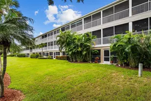 38 Seagrape Cir, Clearwater, FL 33759 - Photo 45