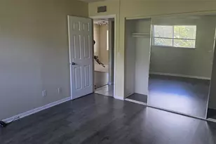 6328 Newtown Cir, Tampa, FL 33615 - Photo 7