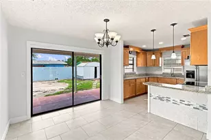 4606 Byerle Cir, Tampa, FL 33634 - Photo 7