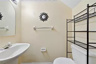 10106 Belleville Pl, Tampa, FL 33624 - Photo 11