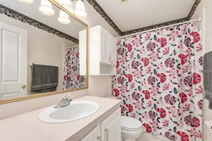 4102 Amber Ridge Ln, Valrico, FL 33594 - Photo 17