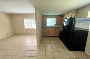 12175 3rd St E, Treasure Island, FL 33706 - Photo 5