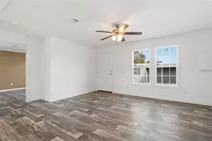 5234 Yellow Pine St N, Saint Petersburg, FL 33709 - Photo 5